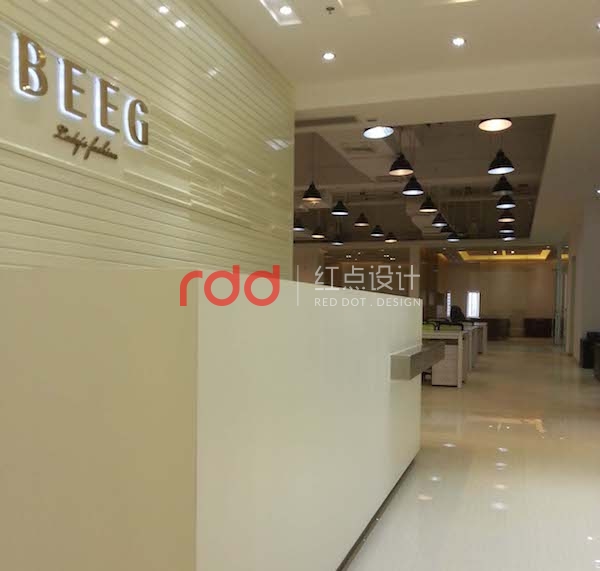 州本伊服飾有限公司辦公室裝修設(shè)計(jì)-1.jpg