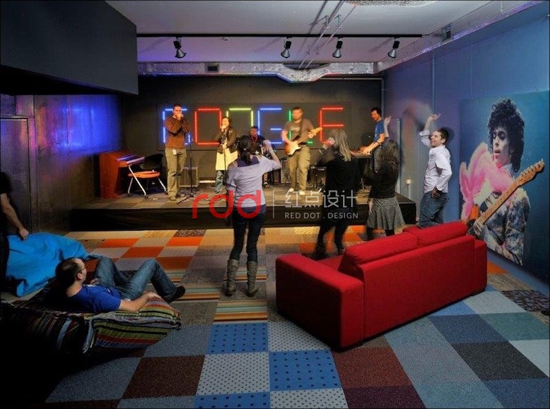 為什么Google辦公室設(shè)計(jì)如此令人向往：累了可以在浴缸里休息，爽爆天！-19.jpg