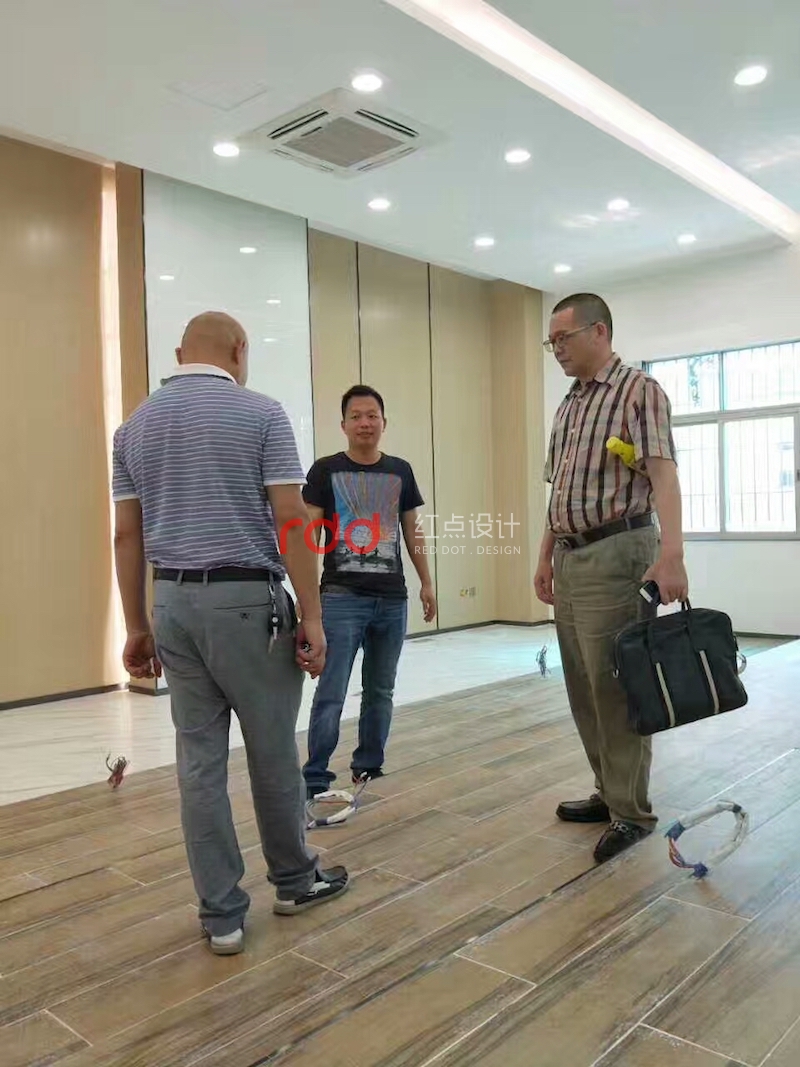 中星集團(tuán)來中山職院雙創(chuàng)中心辦公室裝修設(shè)計項目對工程驗收,對工程質(zhì)量贊賞-3.jpg 中星集團(tuán)來中山職院雙創(chuàng)中心辦公室裝修設(shè)計項目對工程驗收,對工程質(zhì)量贊賞-3.jpg